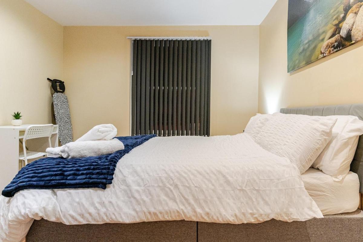 Cozy Flat In Walsall Town Centre מראה חיצוני תמונה