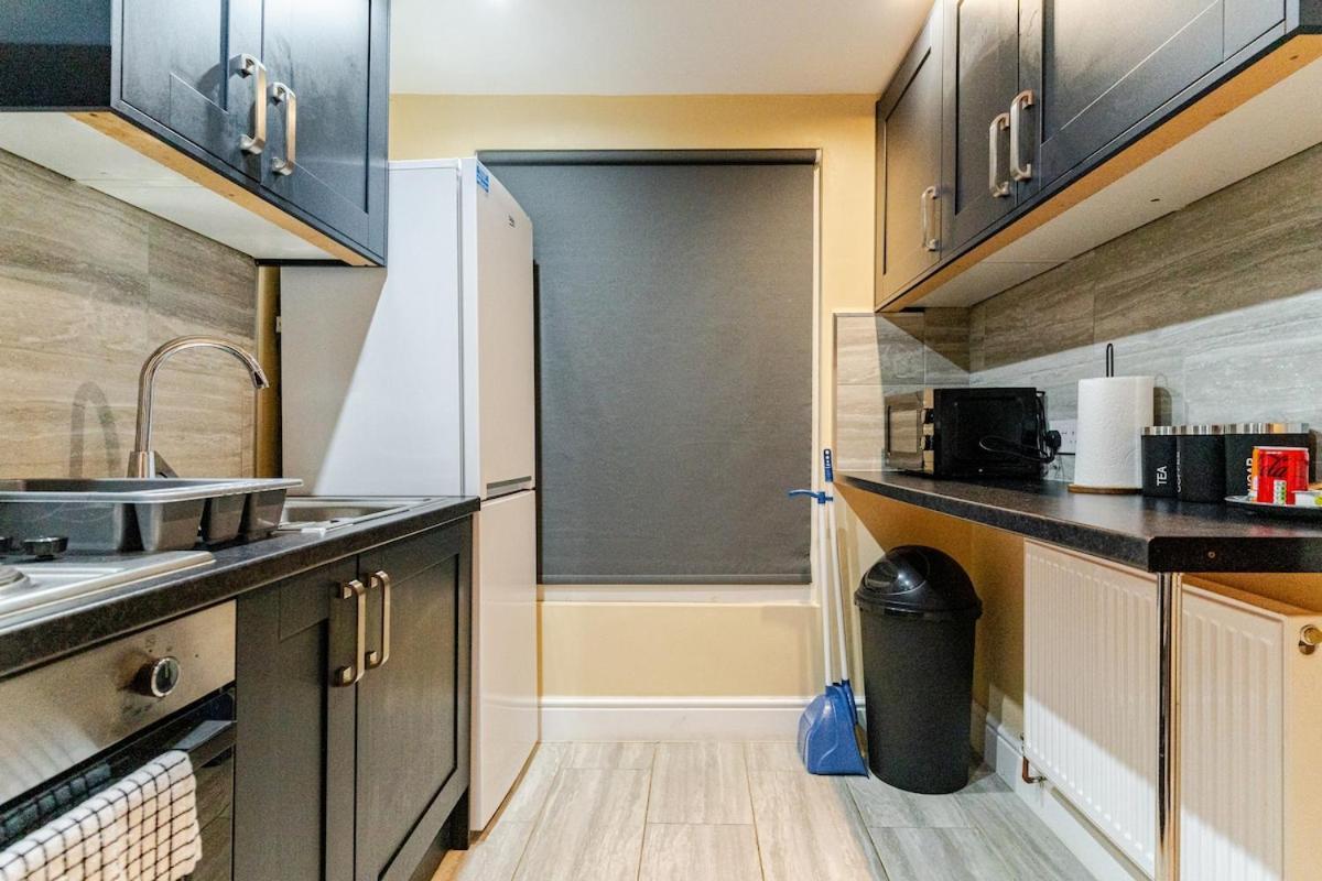 Cozy Flat In Walsall Town Centre מראה חיצוני תמונה